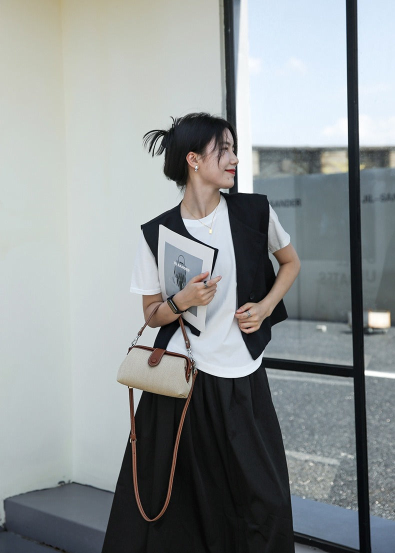 Compact Elegance — A Small but Mighty Bag