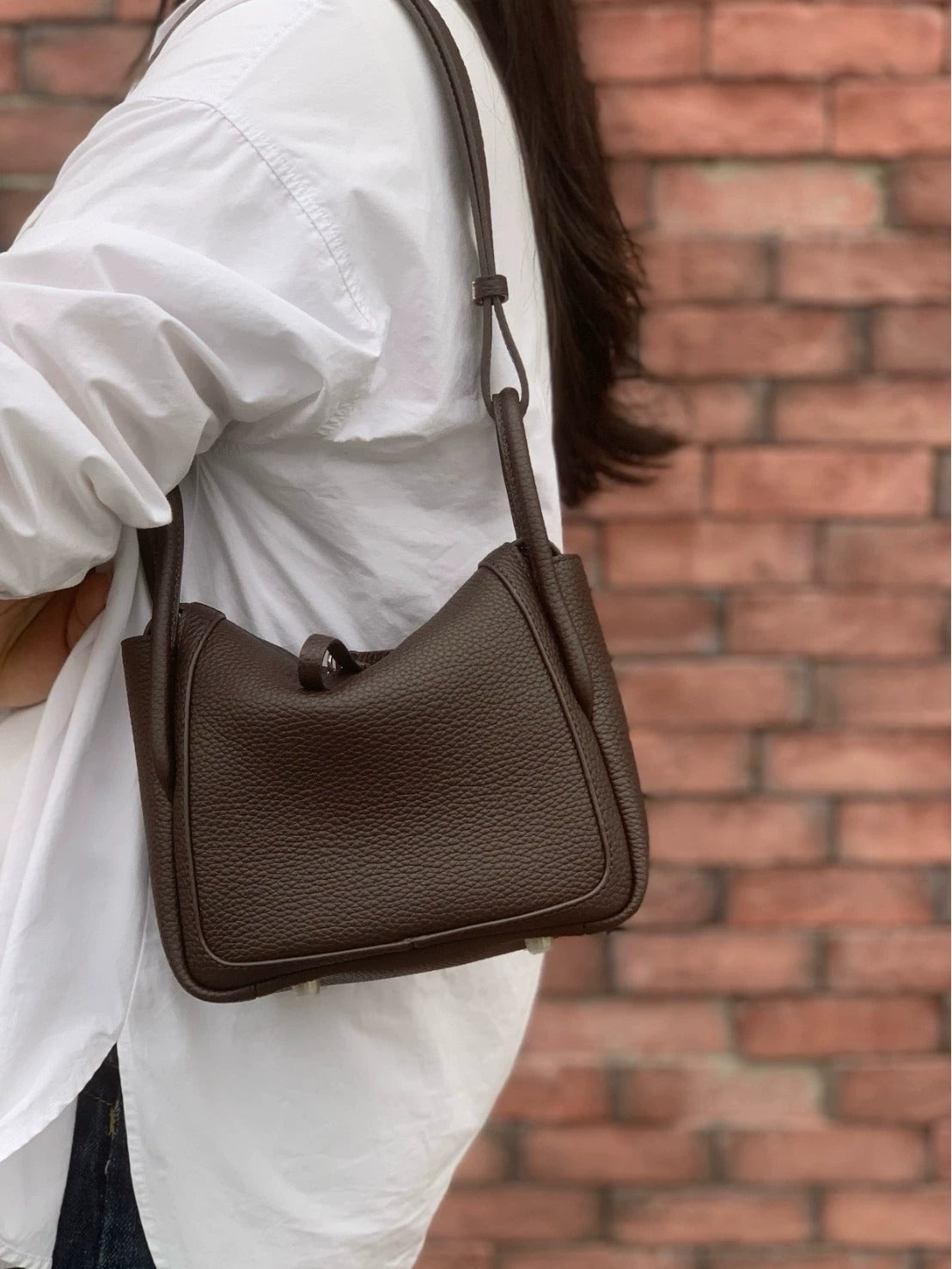 FormaLux | Premium Pebbled Leather Shoulder Bag