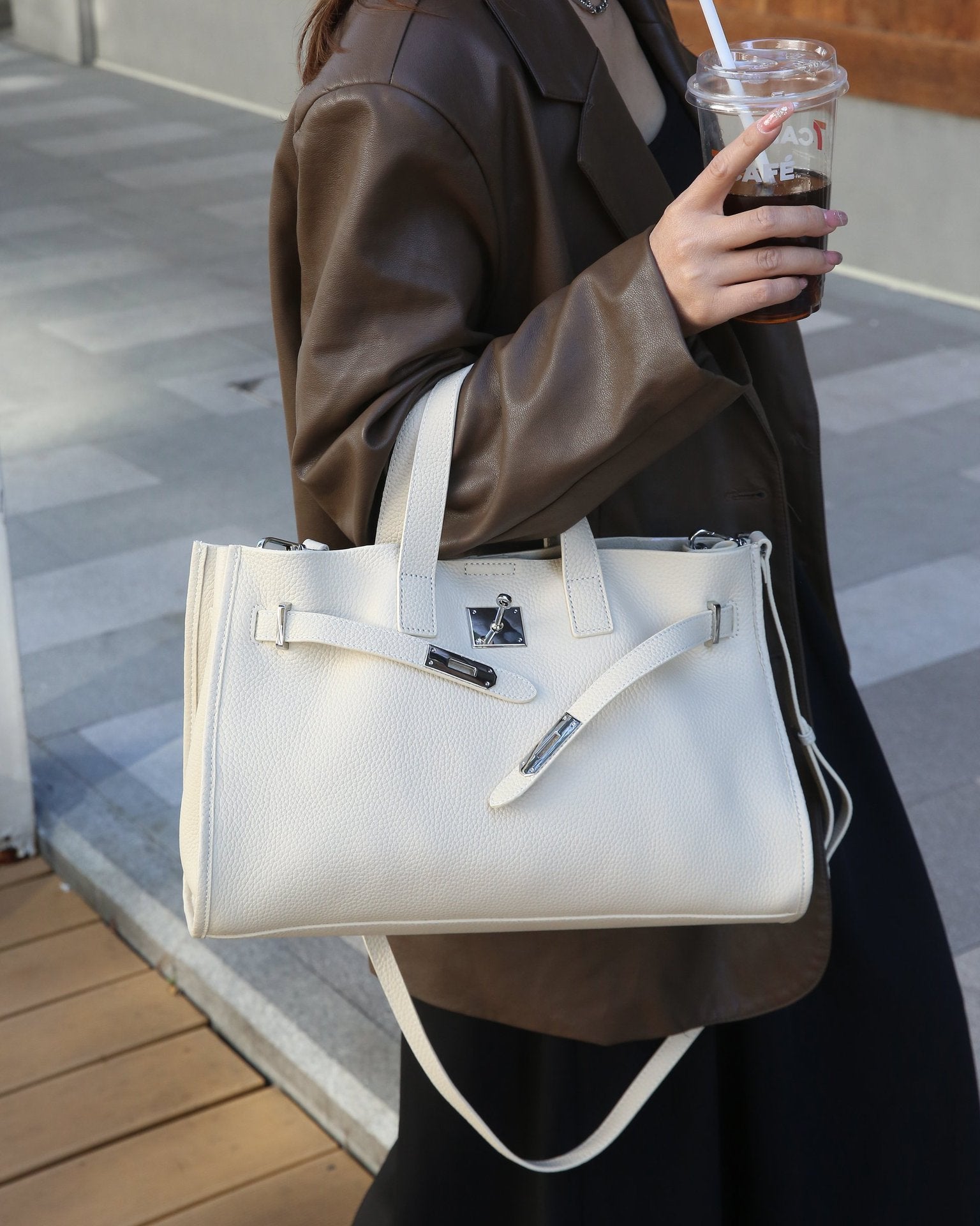 Urban Luxe — Genuine Leather Power Tote
