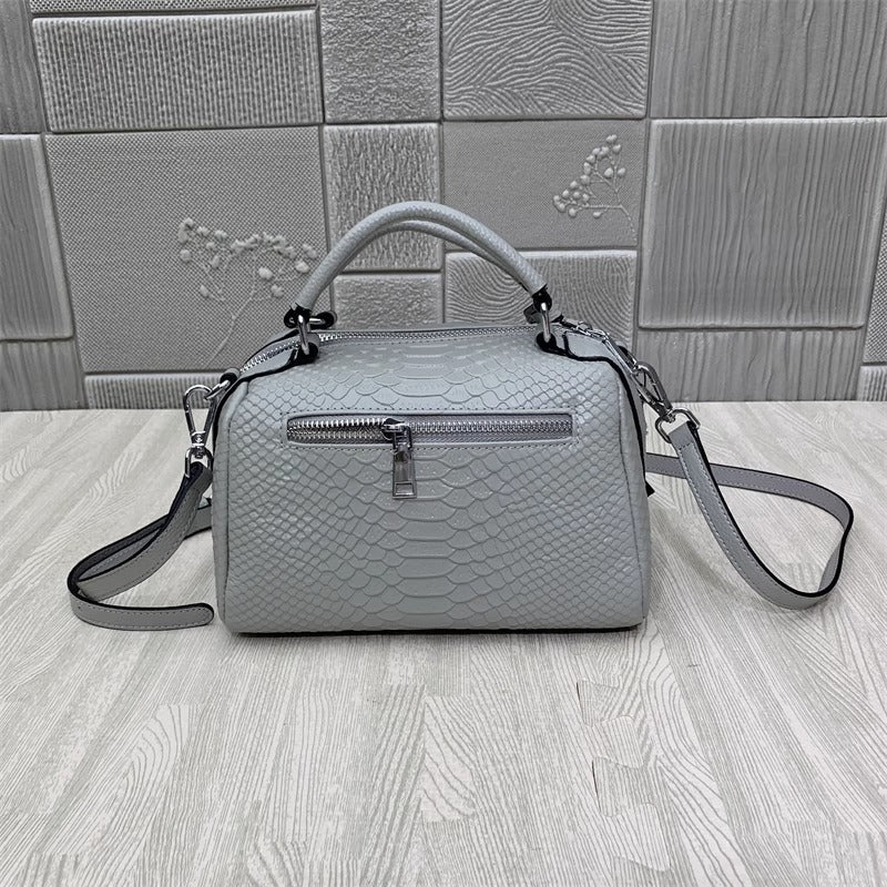 Scarlet Luxe – Statement Shoulder Bag in Textured PU Leather