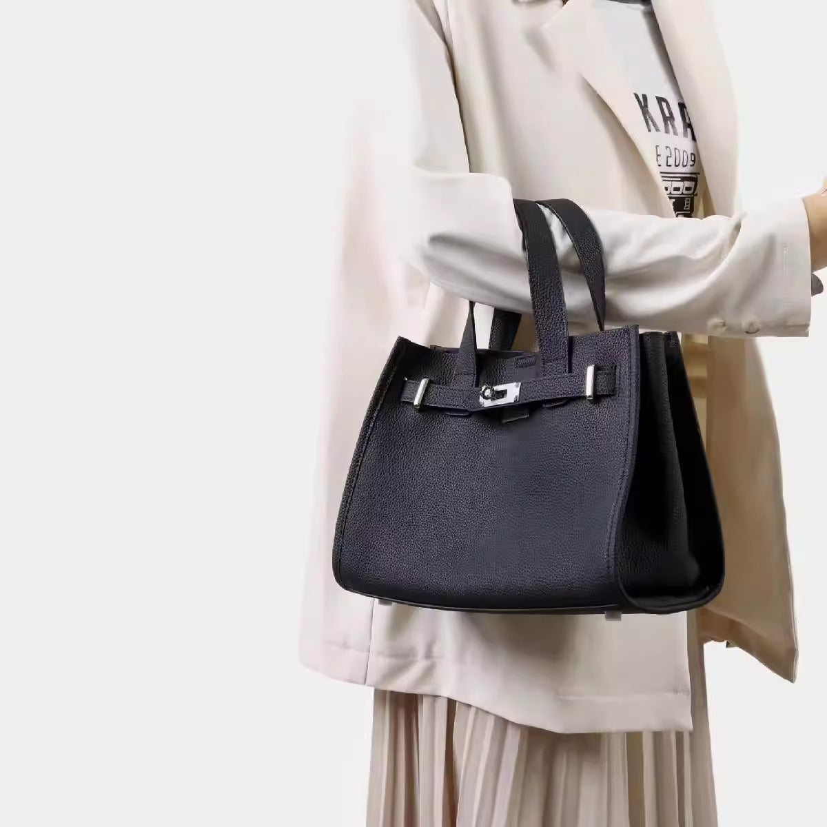 Bogdana Urban Luxe Small 👜✨ – Long Strap Leather Crossbody