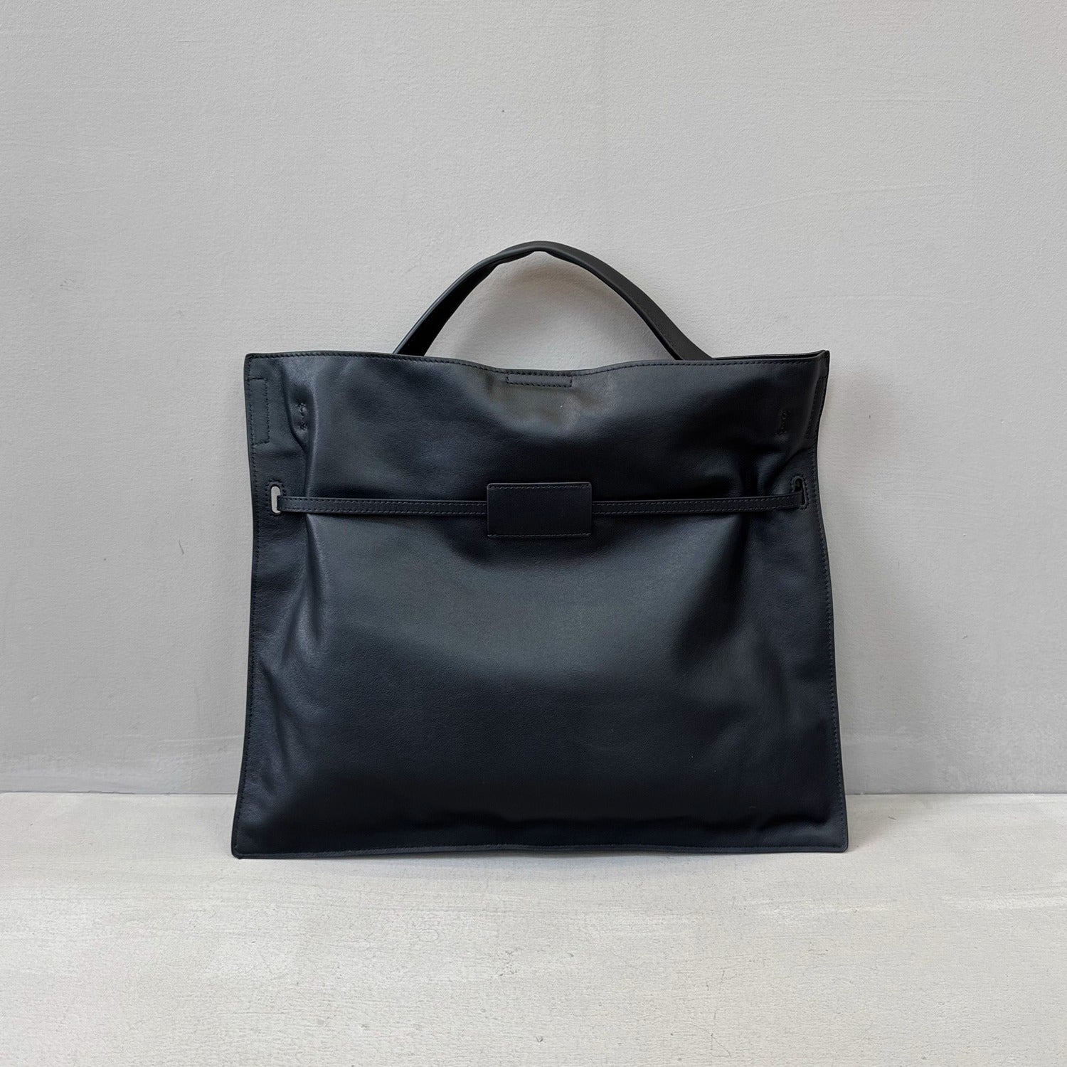 LuxeCity Leather Tote – genuine leather bag with top handle & adjustable strap, fits 14” laptop