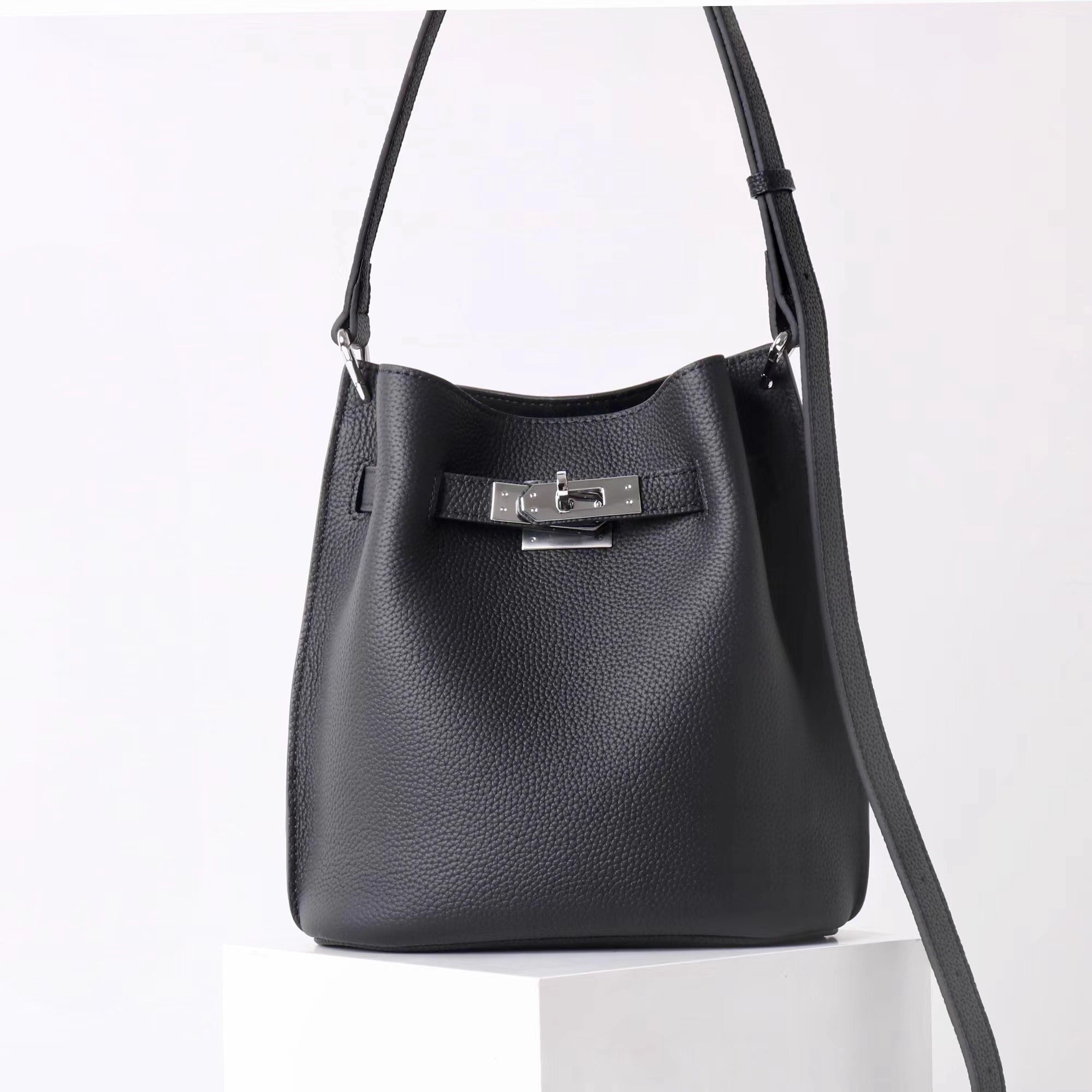 ✨ Tuyana — genuine leather crossbody bag ✨