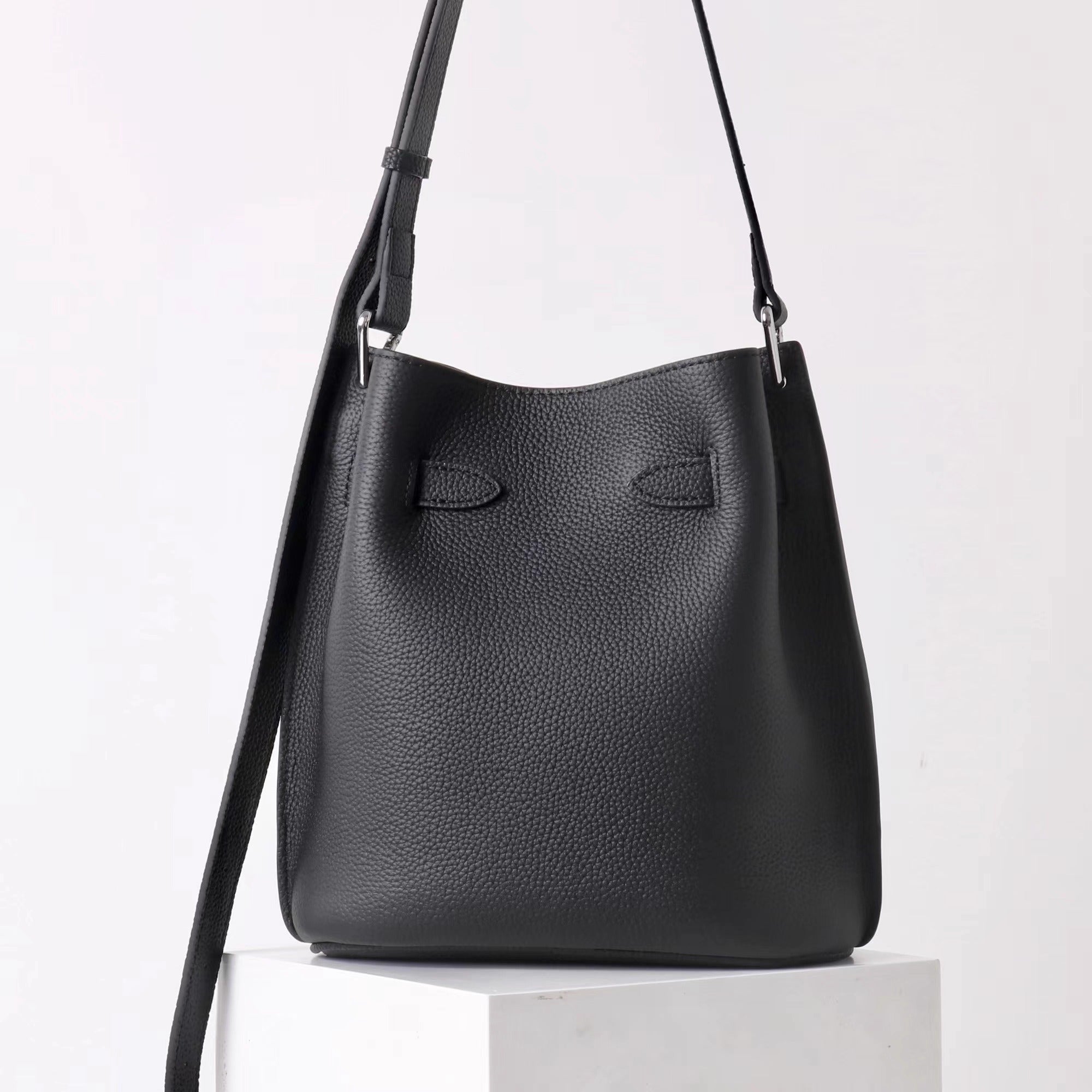 ✨ Tuyana — genuine leather crossbody bag ✨