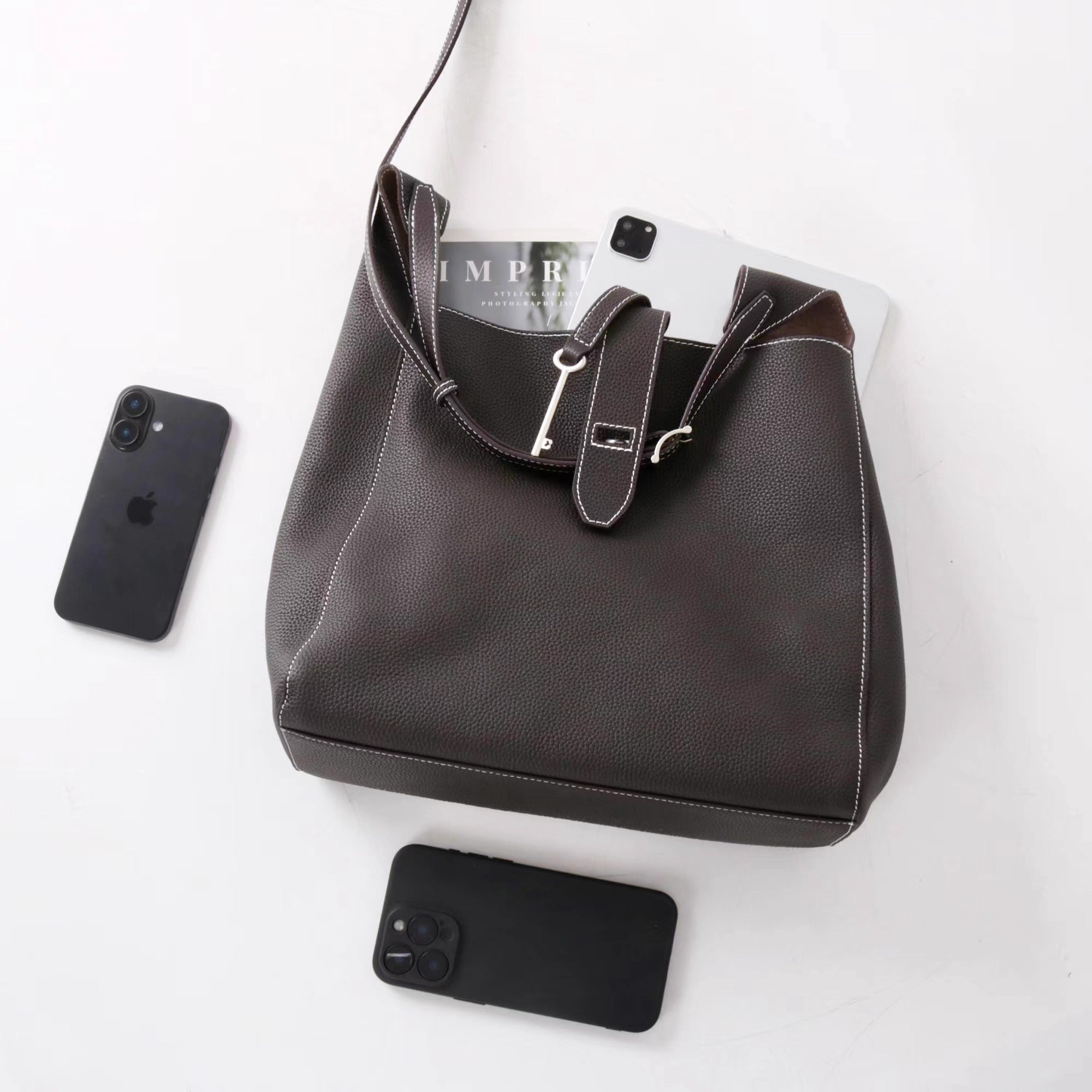 Leather Bucket Bag “Key Charm”