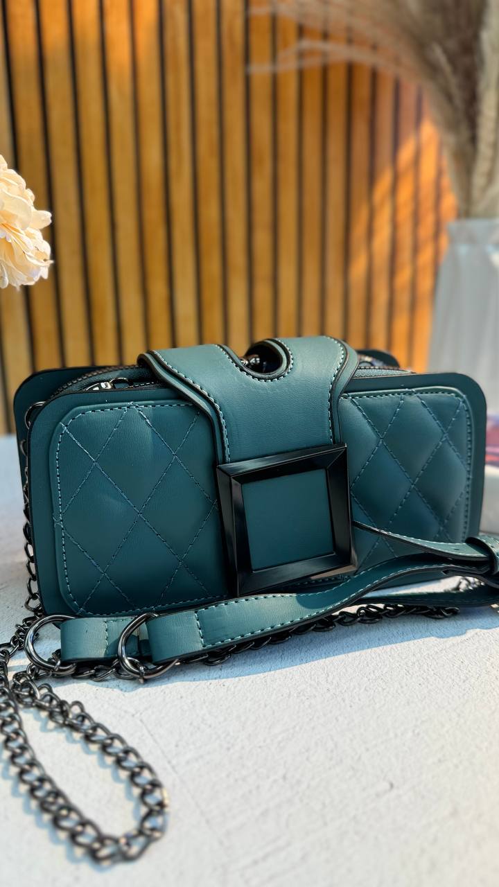 VERITE NOUVELLE Handbag – The Art of a New Style
