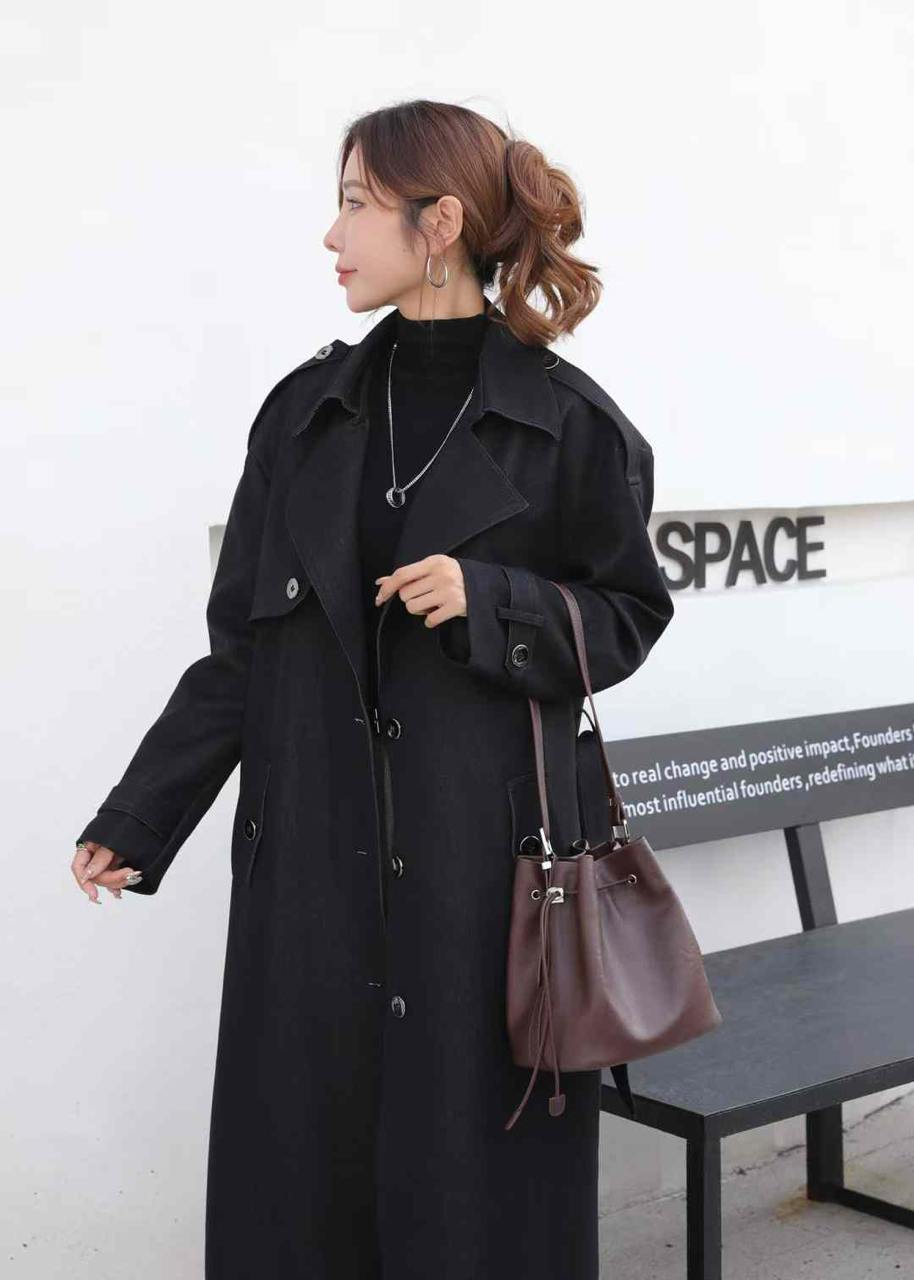Elegant Allure: Natural Leather Bucket Bag