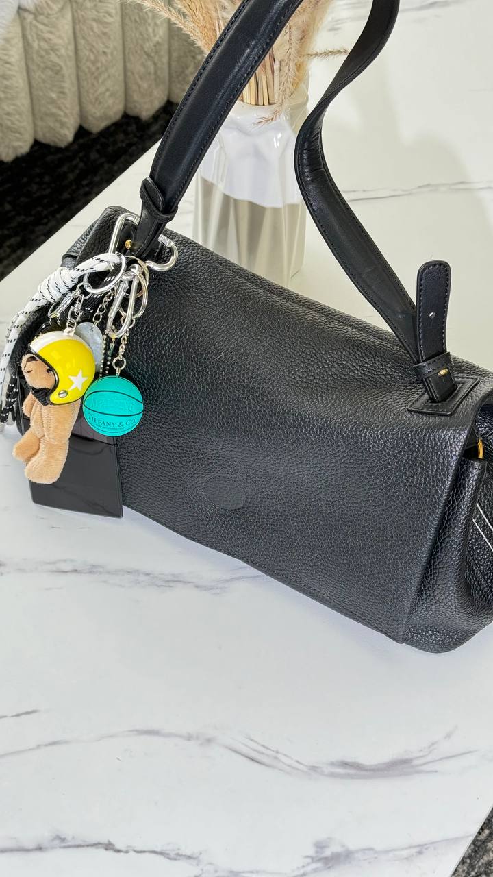 Lévera – The Art of Genuine Leather
