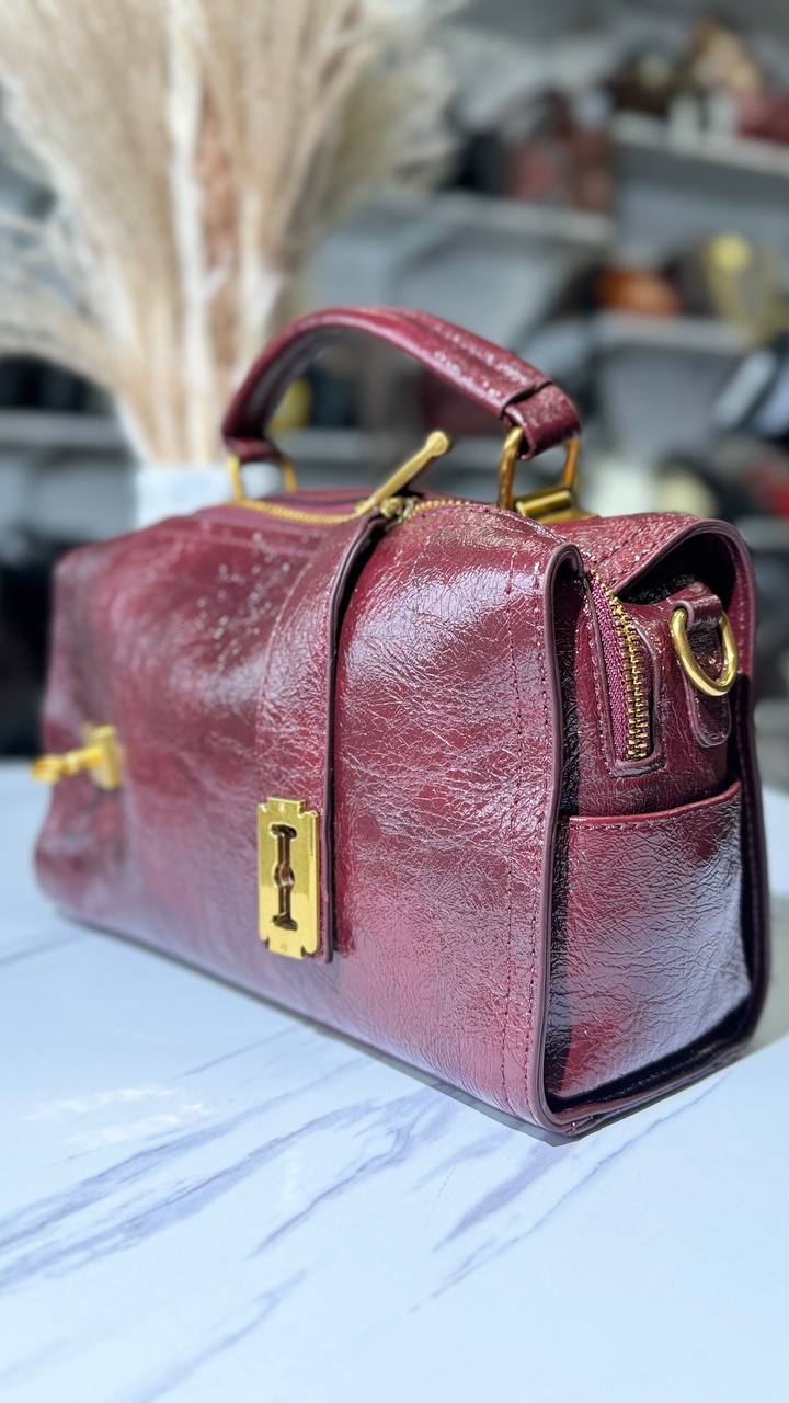 Imperial Elegance – Genuine Leather Bag with Two Straps
