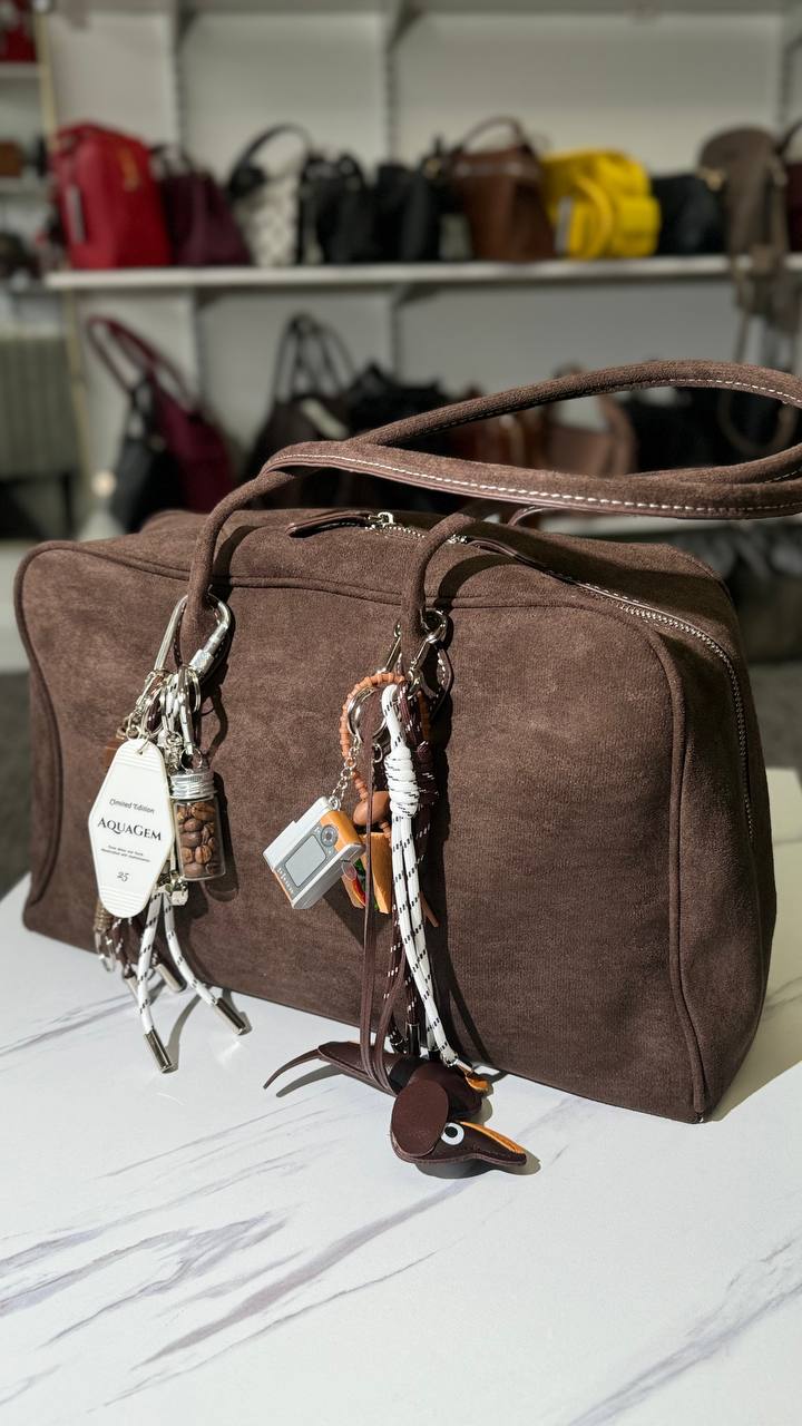 Velvet Voyage – Premium Suede Travel Bag