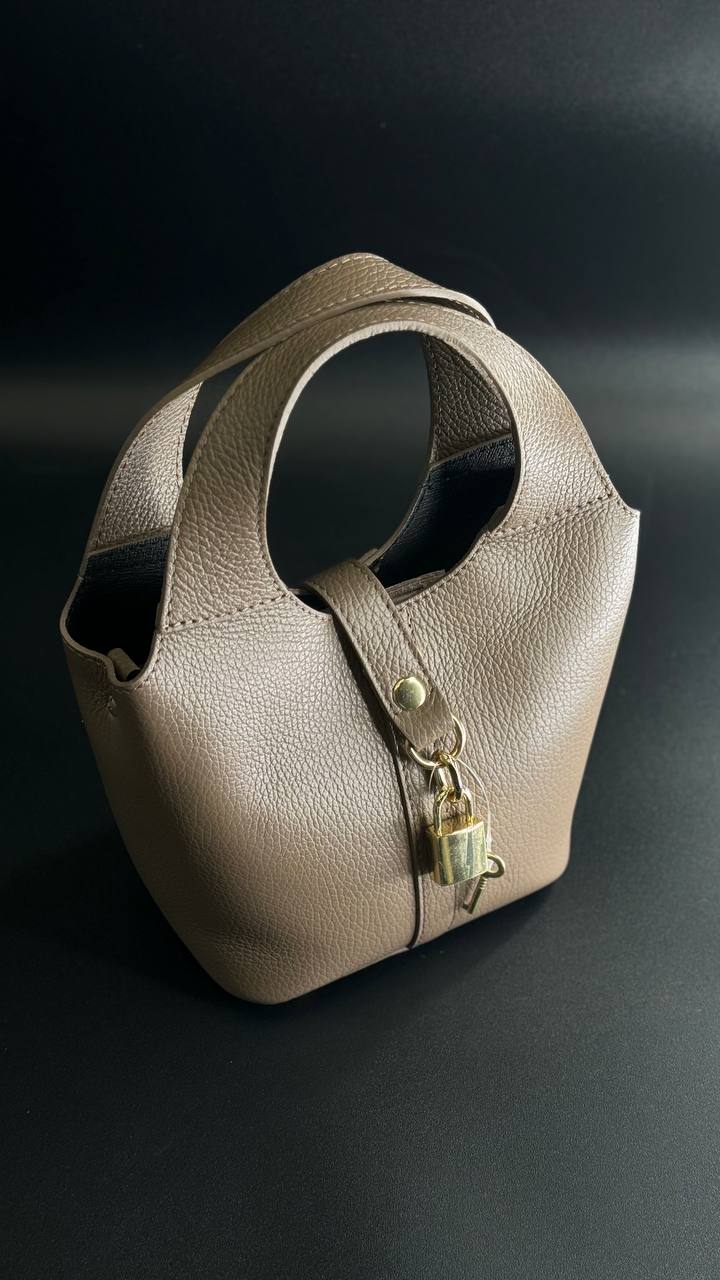 “Elegance Lock”