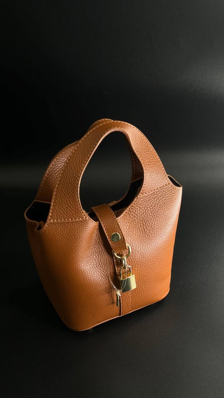 “Elegance Lock”