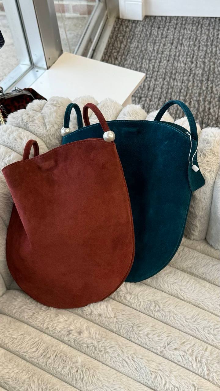 “Suede Chic” – Compact Natural Suede Shopper