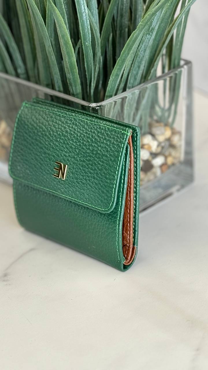 “Enzo Nori Compact Luxe”