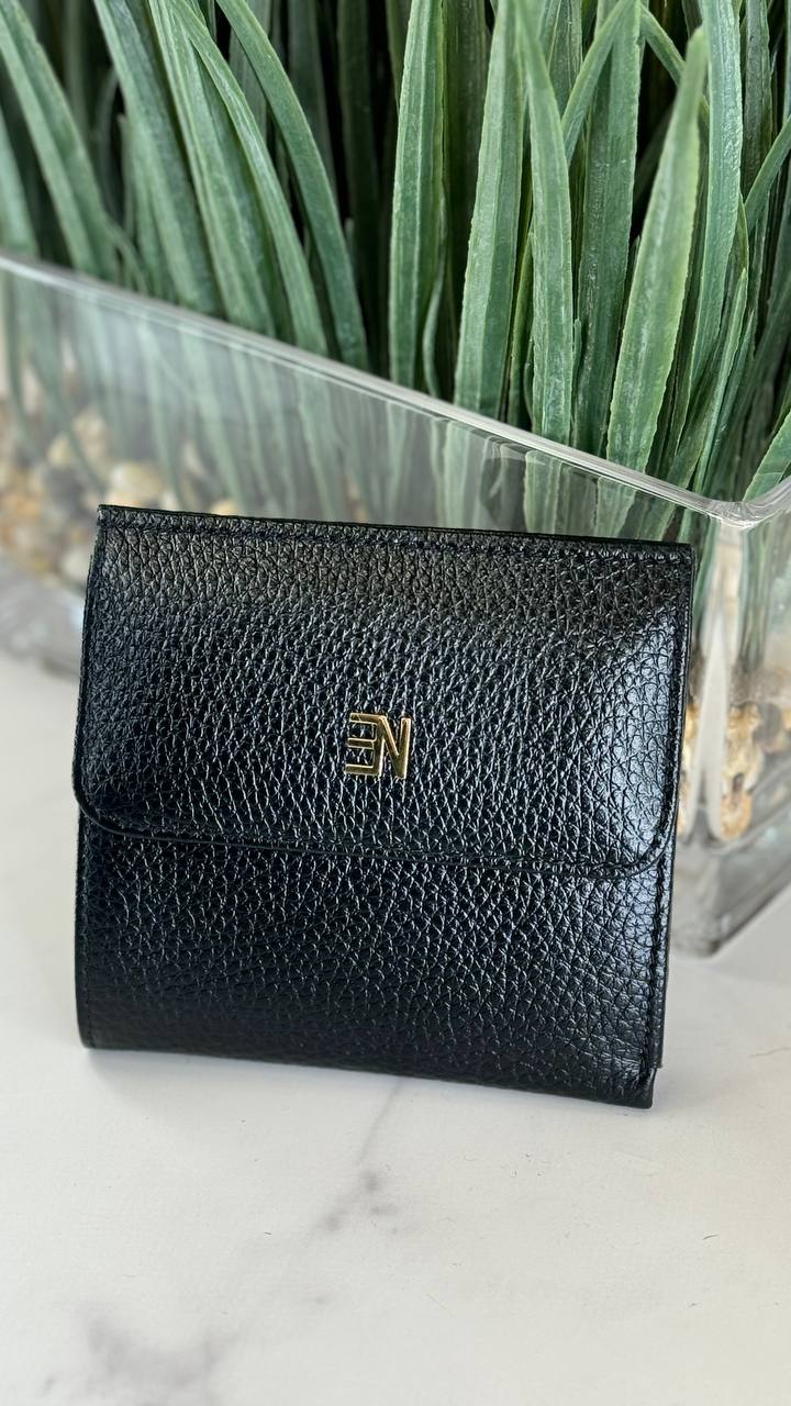 “Enzo Nori Compact Luxe”