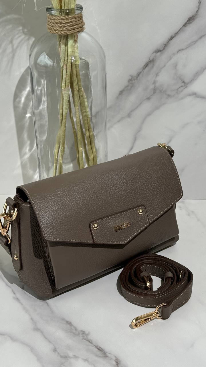 Enzo nori Crossbody Bag – Timeless Elegance and Functionality