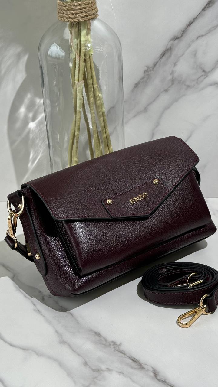 Enzo nori Crossbody Bag – Timeless Elegance and Functionality