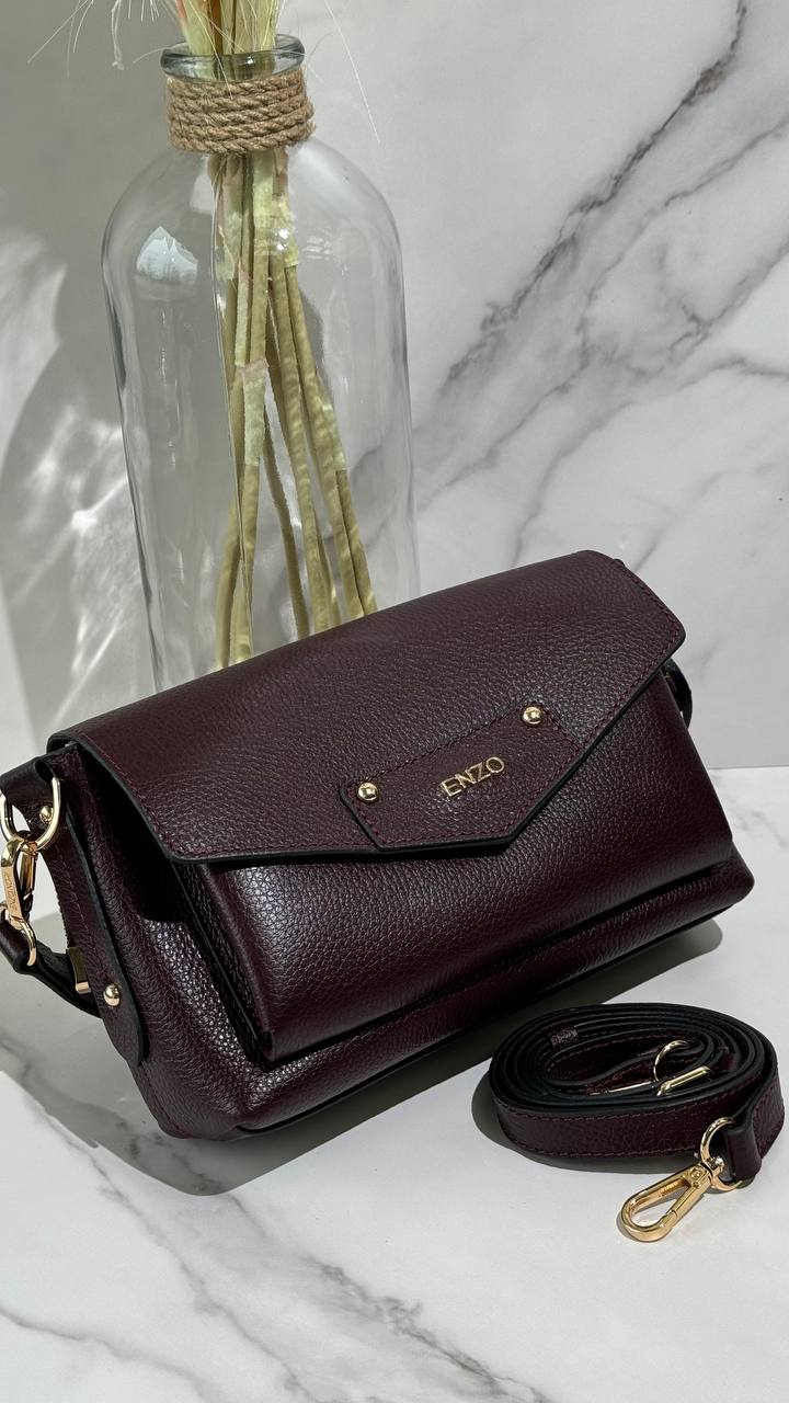 Enzo nori Crossbody Bag – Timeless Elegance and Functionality