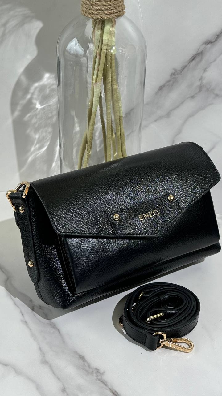 Enzo nori Crossbody Bag – Timeless Elegance and Functionality