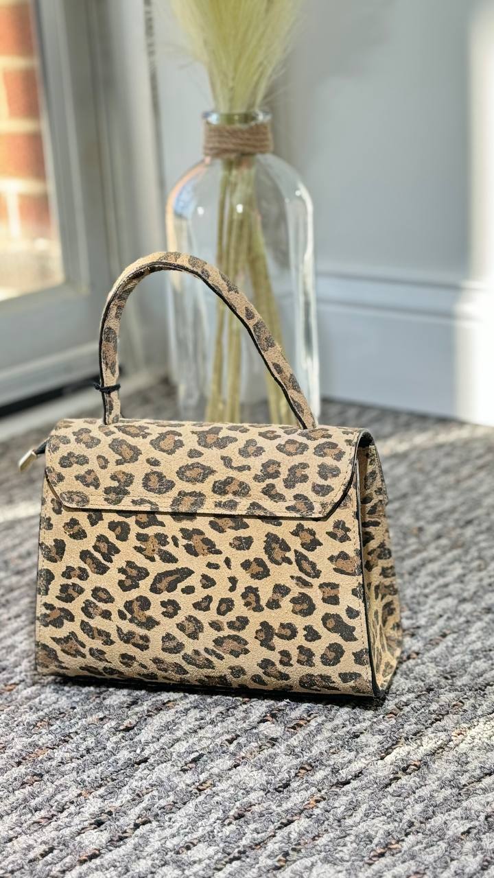 Leopard Italy Bag — A Bold Choice for Those Who Value Style and Impact!