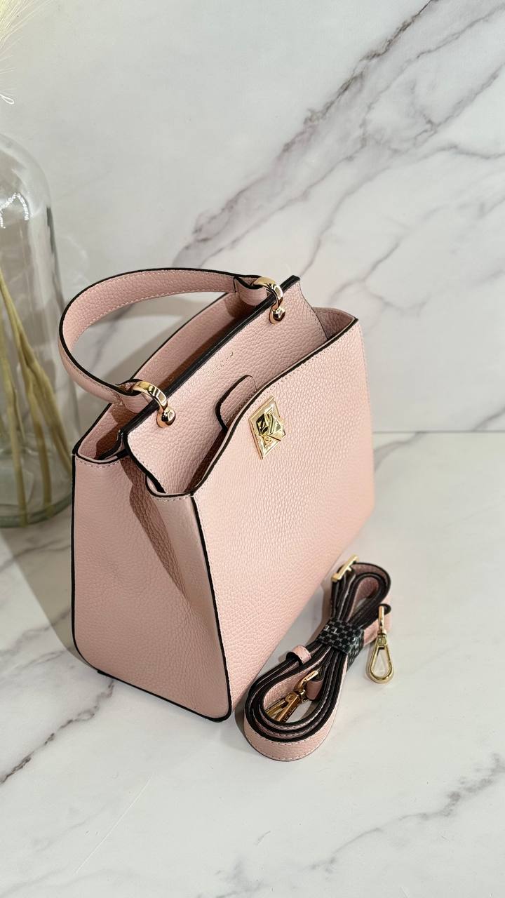 The Perfect Bag for a Stylish Life by TERGAN