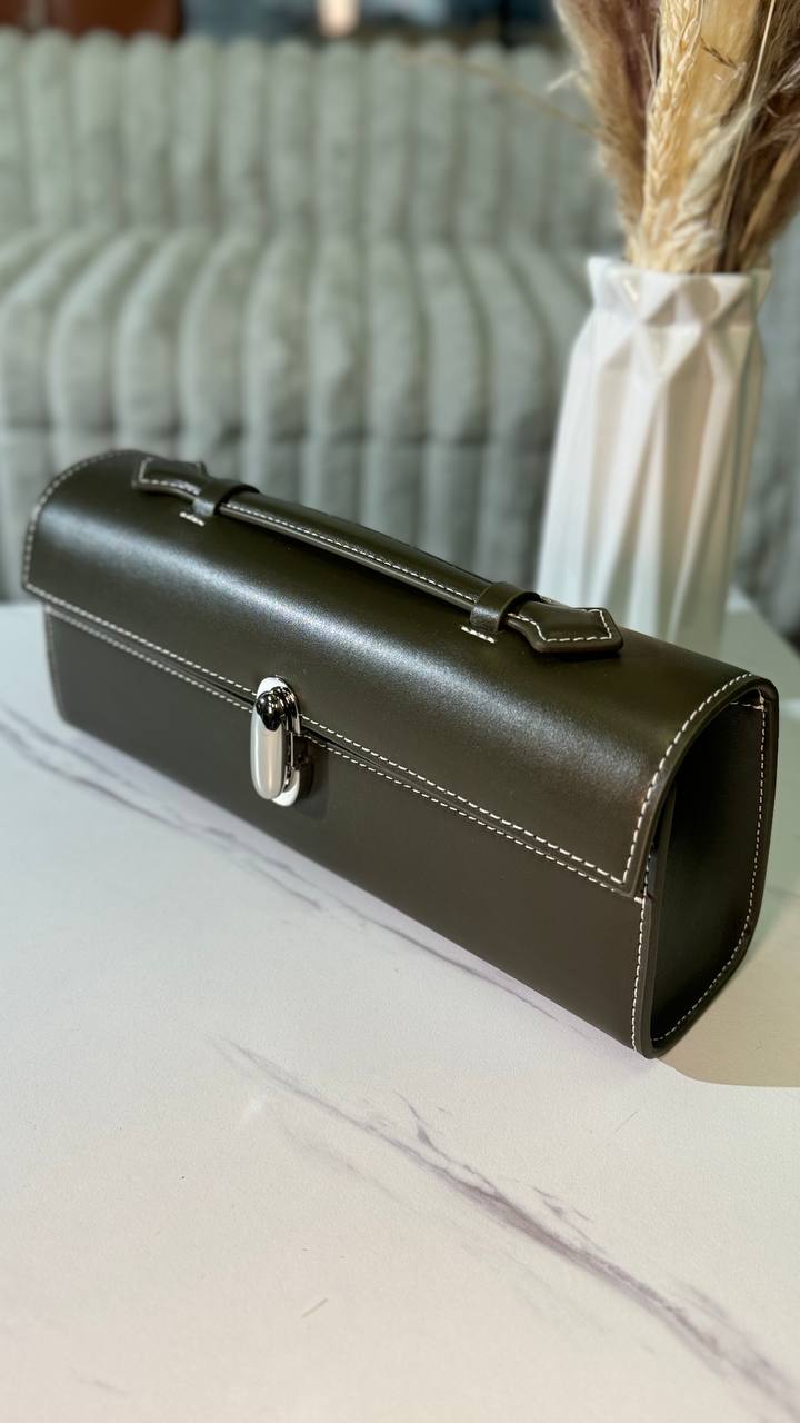 The Milano Clutch – Italian Elegance in Every Detail