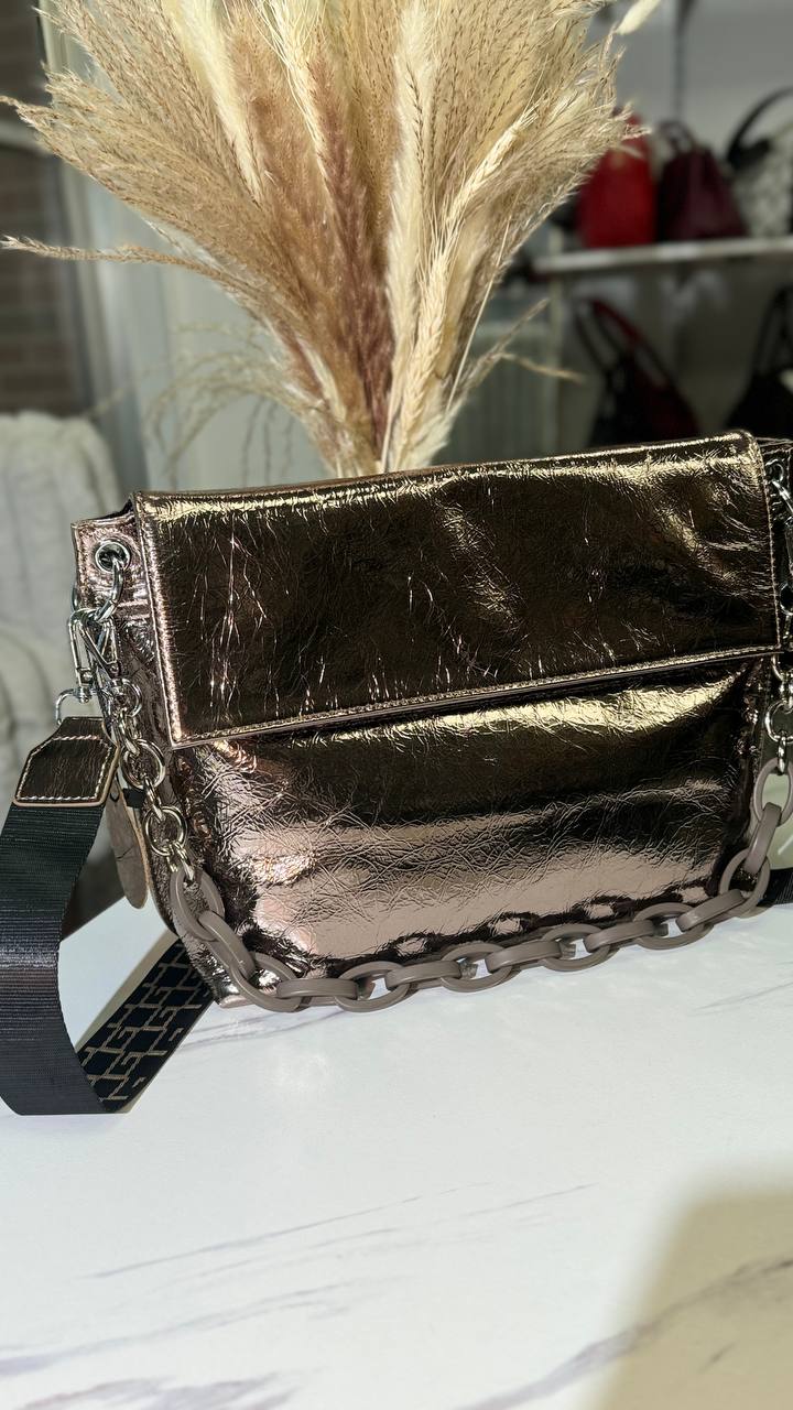 The Celeste Luxe – A Bold Statement of Elegance and Shine