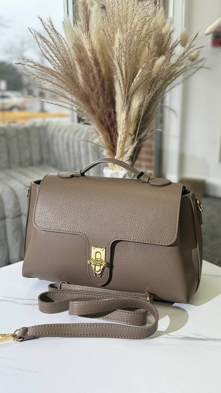 Bag “Italica Classico” – The Essence of Italian Style and Impeccable Quality