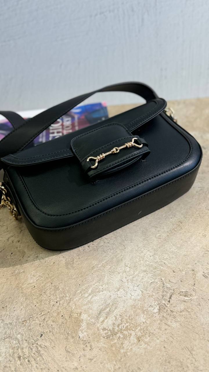 Elite Noir – The Ultimate Statement of Luxury and Functionality