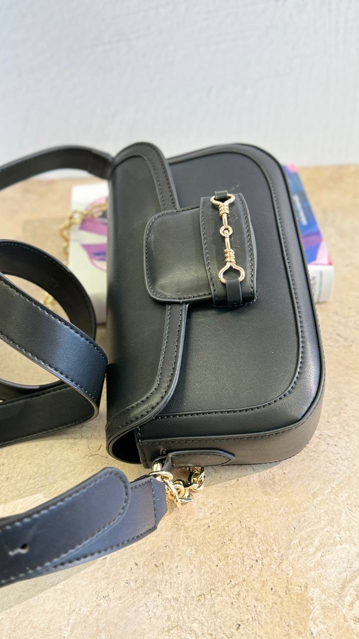 Elite Noir – The Ultimate Statement of Luxury and Functionality