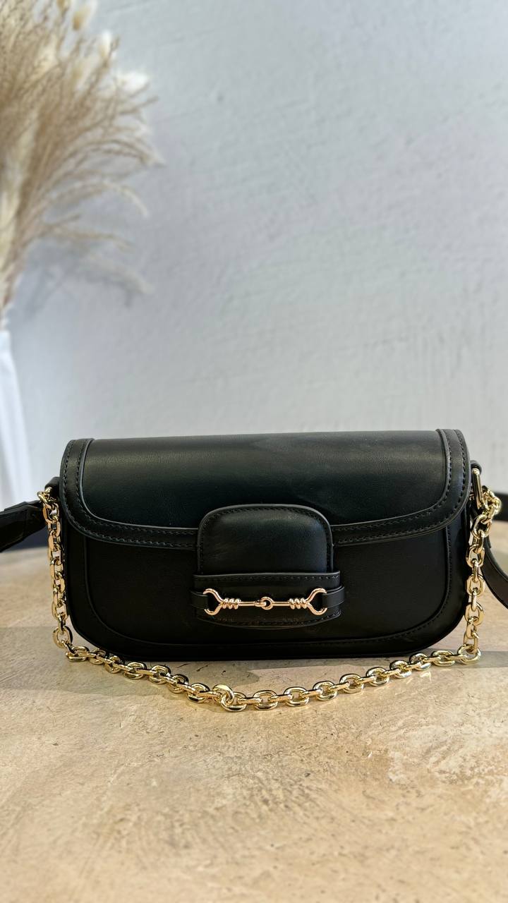Elite Noir – The Ultimate Statement of Luxury and Functionality