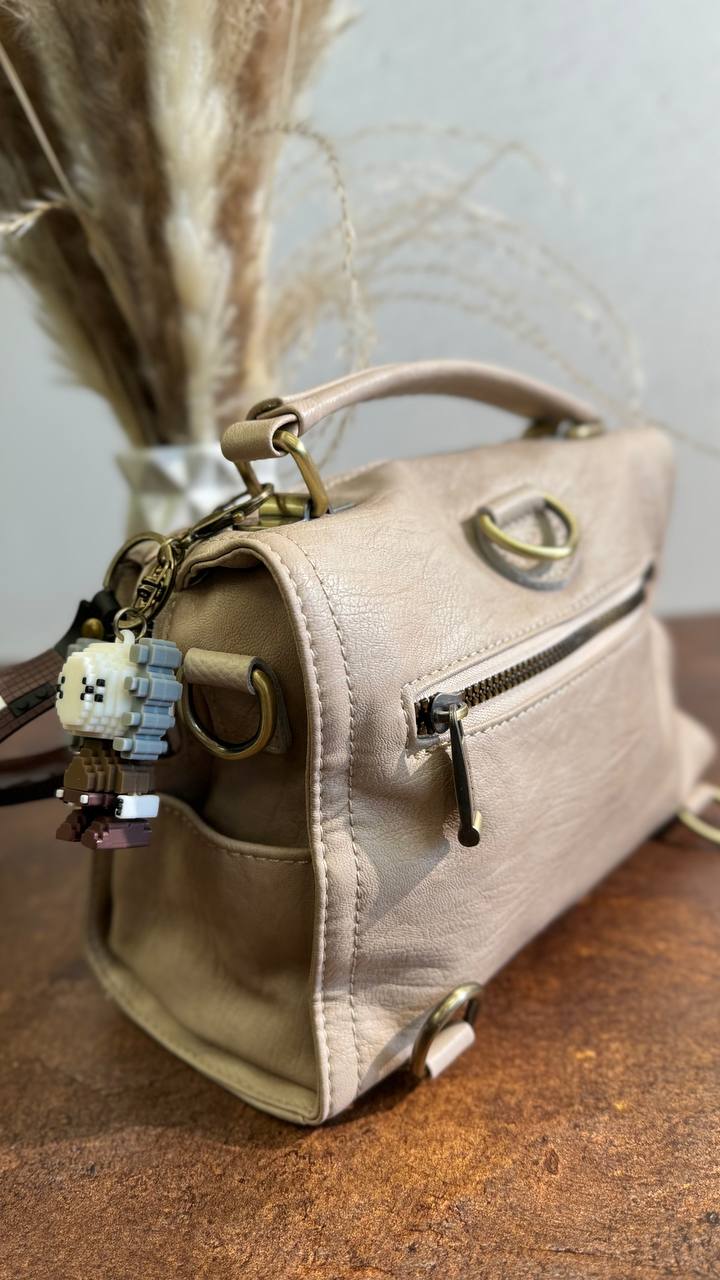 URBAN CHIC Bag-Backpack – Freedom of Style in Every Move