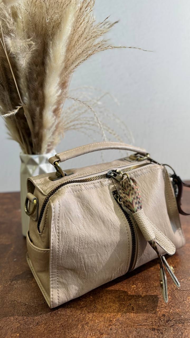 URBAN CHIC Bag-Backpack – Freedom of Style in Every Move