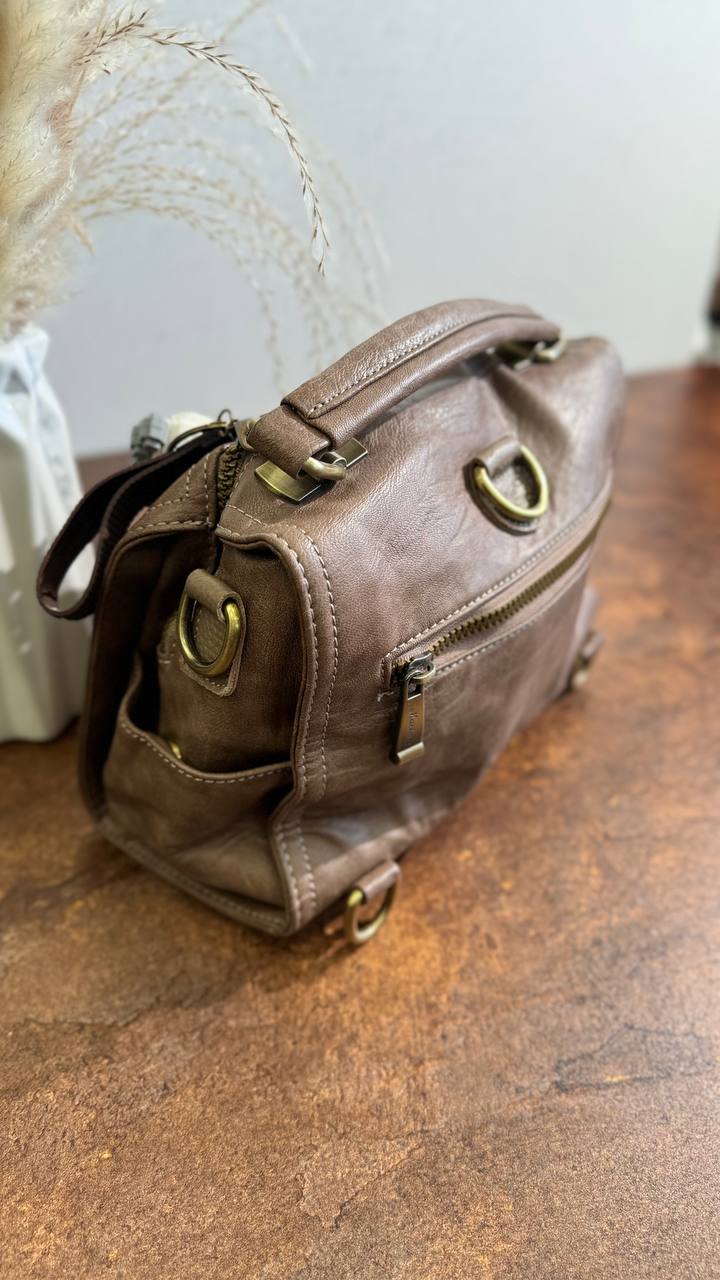 URBAN CHIC Bag-Backpack – Freedom of Style in Every Move