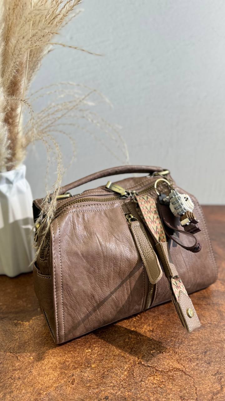 URBAN CHIC Bag-Backpack – Freedom of Style in Every Move