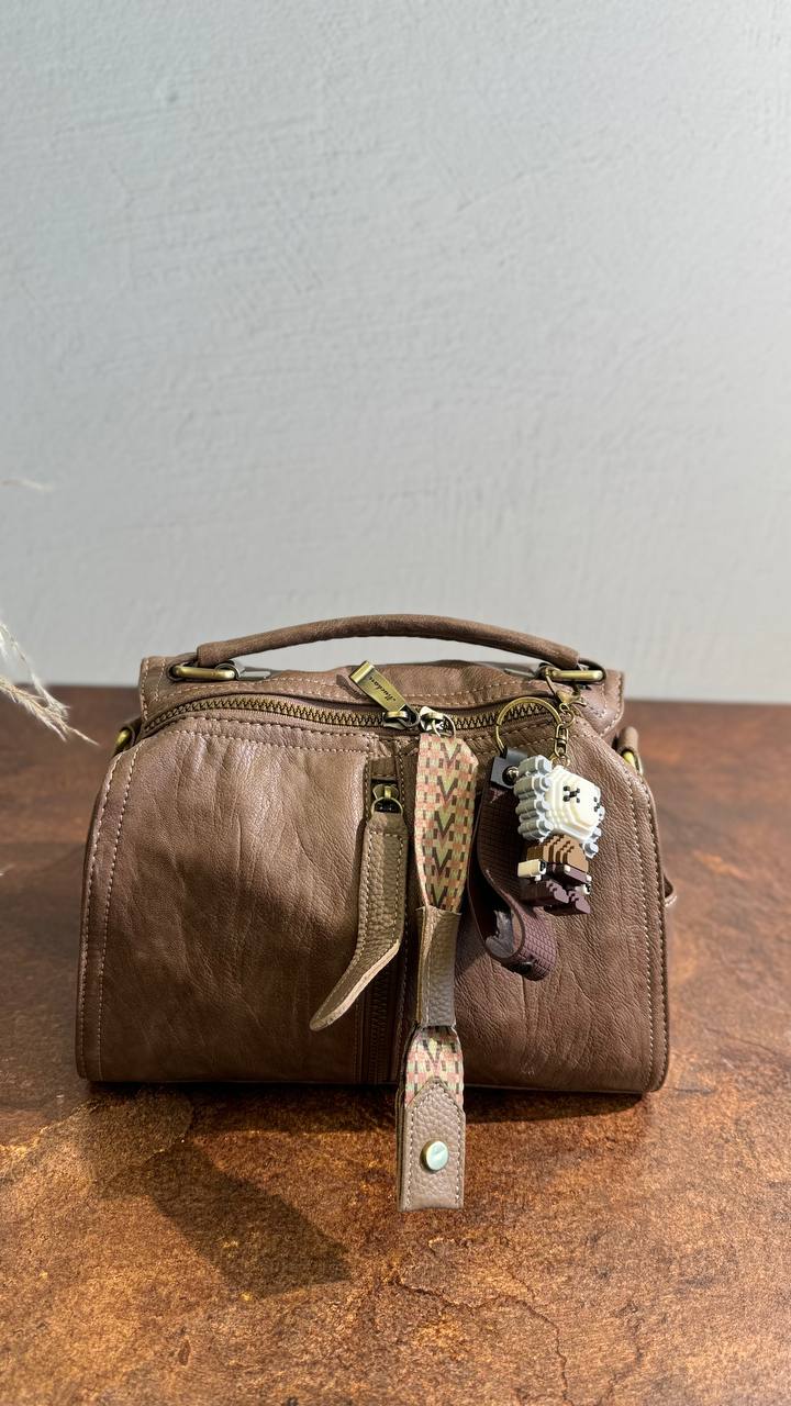 URBAN CHIC Bag-Backpack – Freedom of Style in Every Move