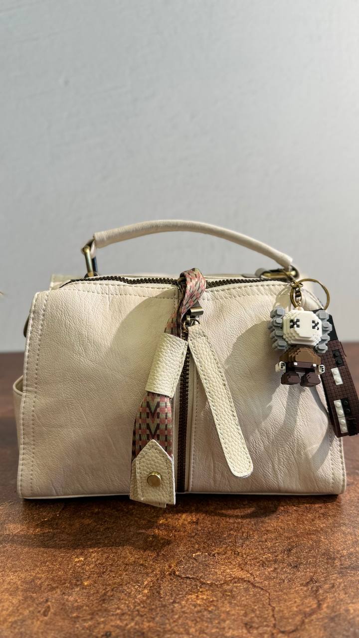 URBAN CHIC Bag-Backpack – Freedom of Style in Every Move