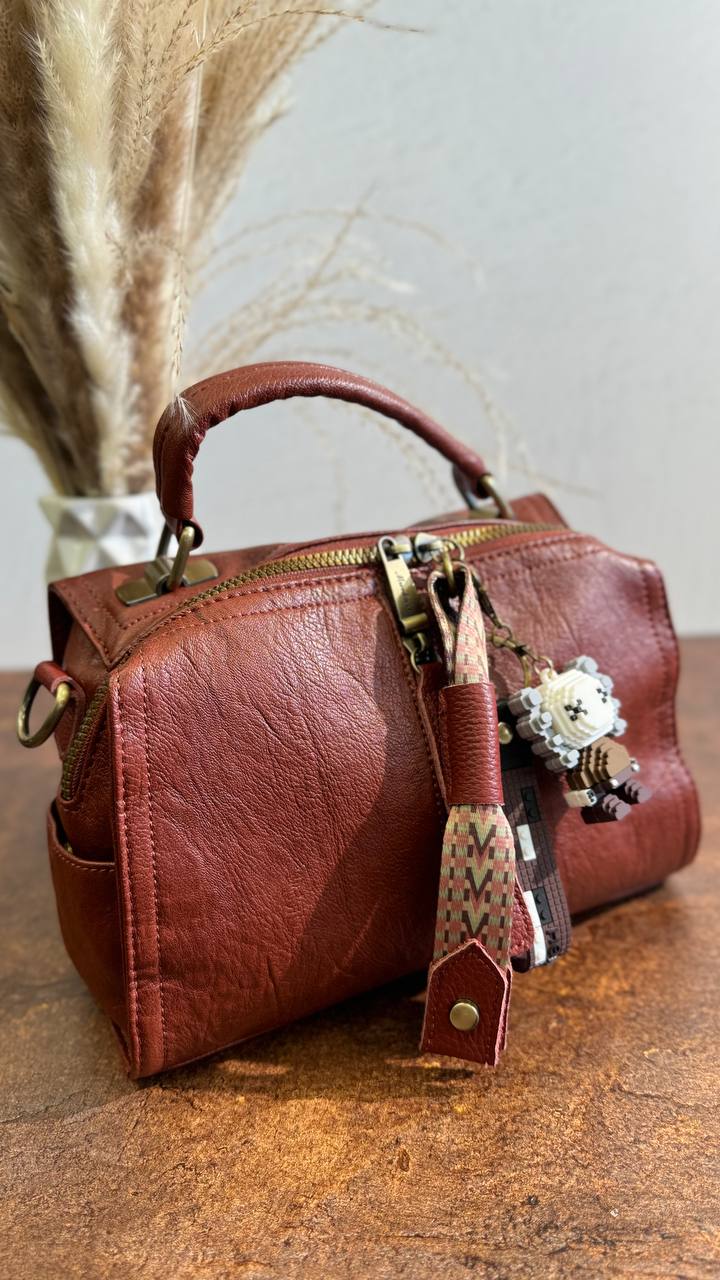 URBAN CHIC Bag-Backpack – Freedom of Style in Every Move