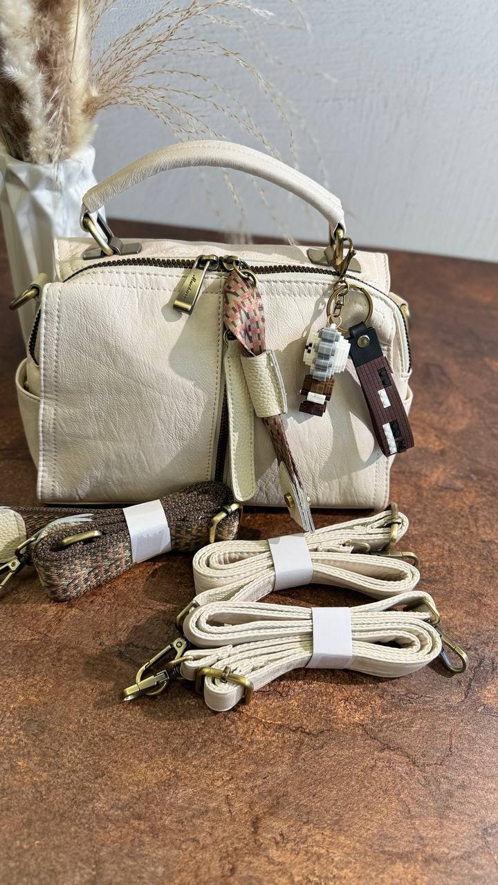 URBAN CHIC Bag-Backpack – Freedom of Style in Every Move