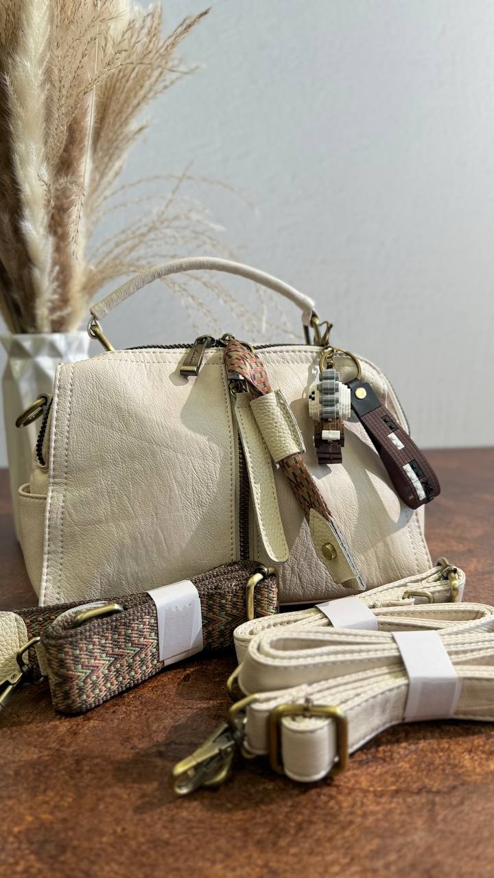 URBAN CHIC Bag-Backpack – Freedom of Style in Every Move
