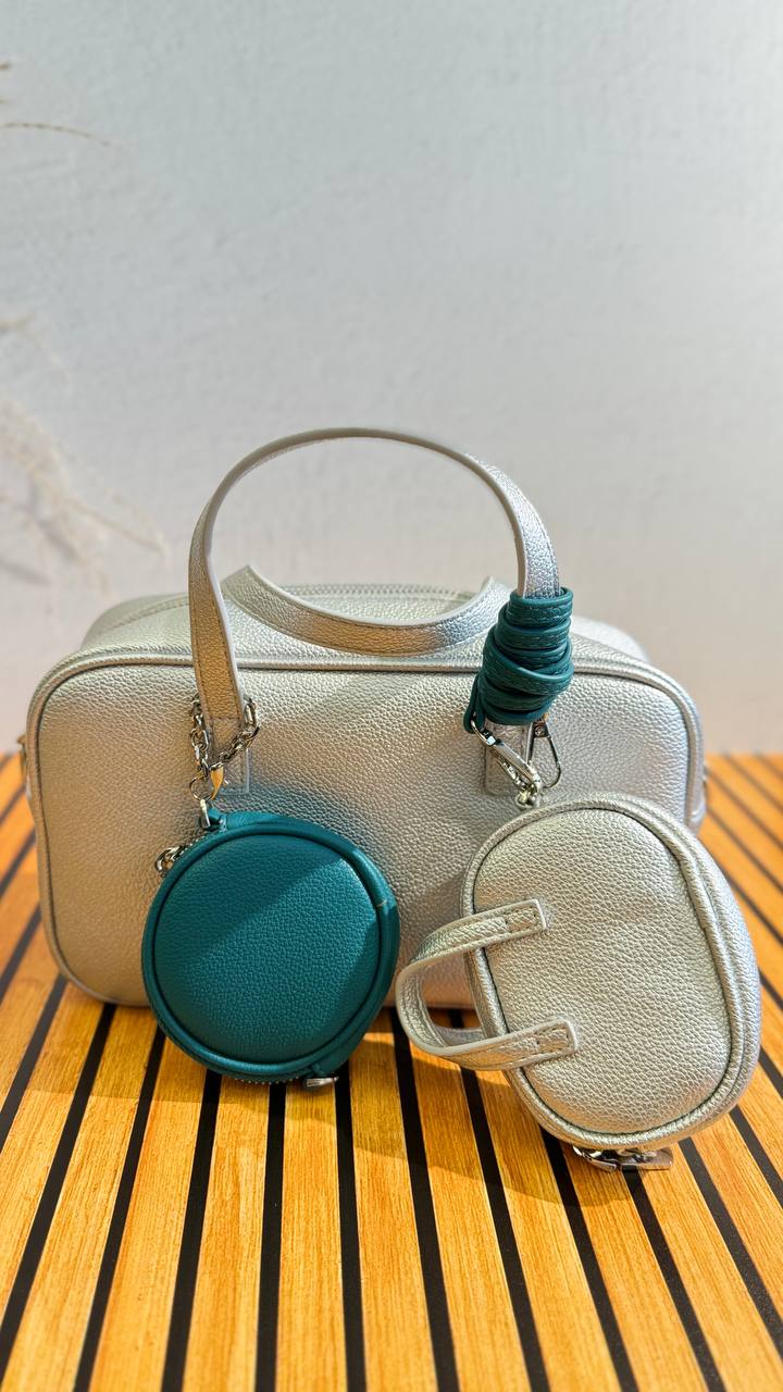 VIVIENNE Bag – Functional Style in Every Detail