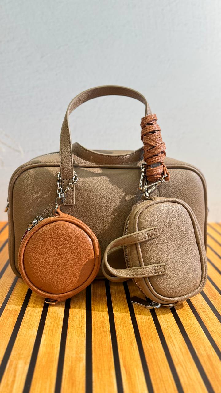 VIVIENNE Bag – Functional Style in Every Detail
