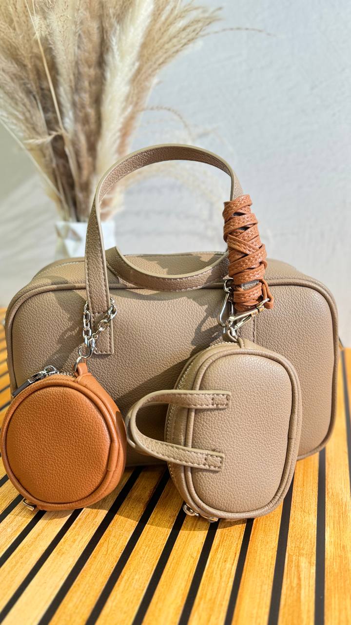 VIVIENNE Bag – Functional Style in Every Detail