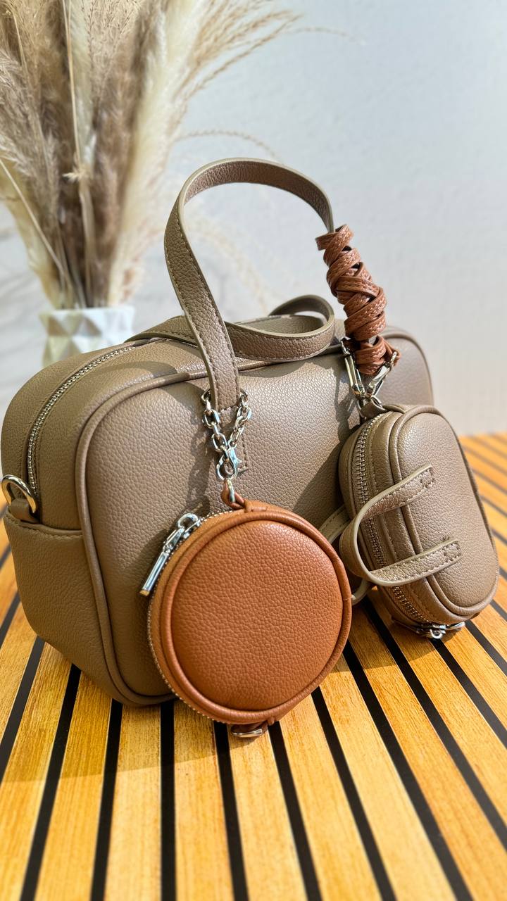 VIVIENNE Bag – Functional Style in Every Detail
