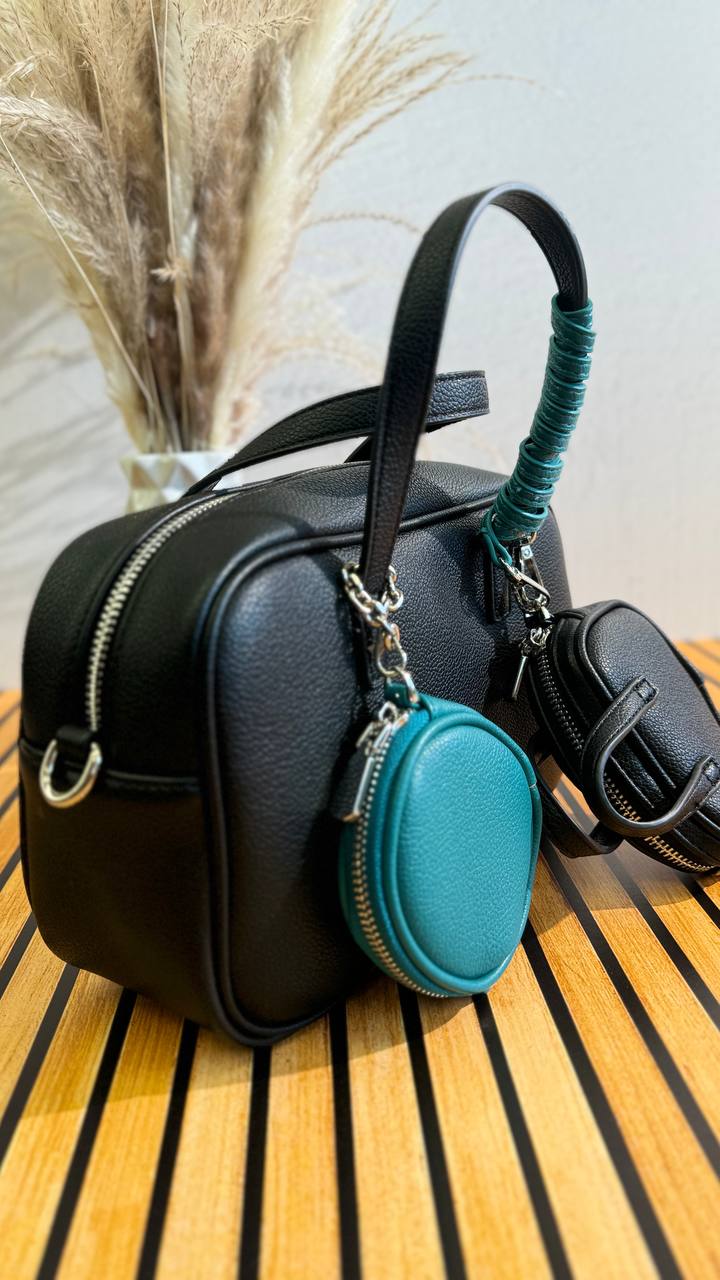 VIVIENNE Bag – Functional Style in Every Detail