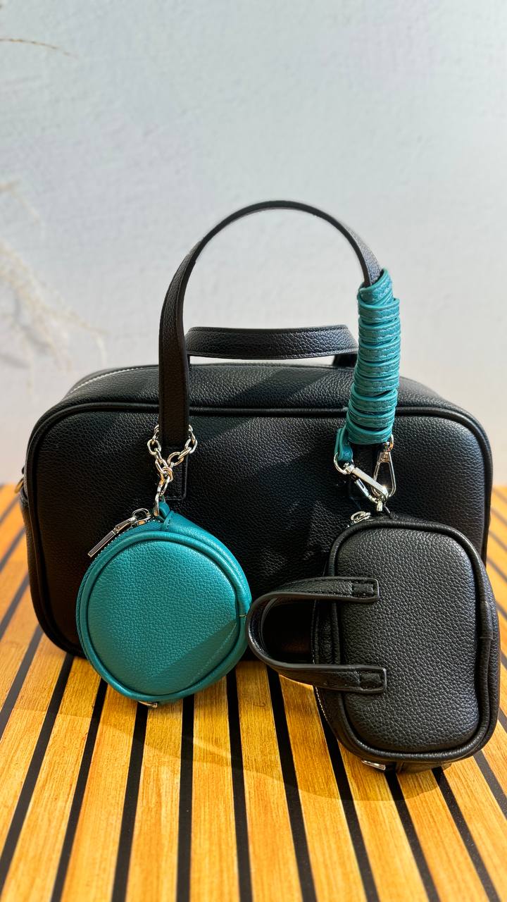 VIVIENNE Bag – Functional Style in Every Detail