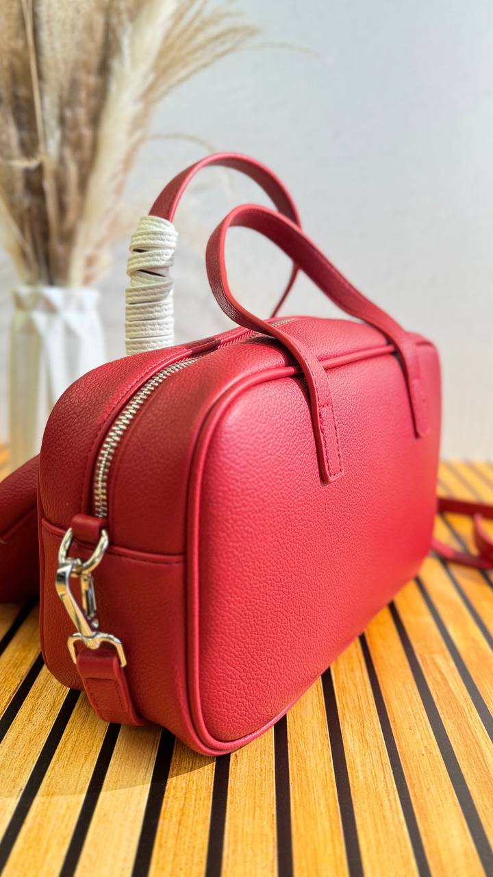 VIVIENNE Bag – Functional Style in Every Detail