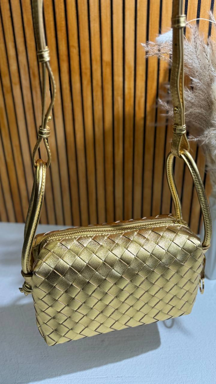 Artisan Weave™ – The Art of Texture