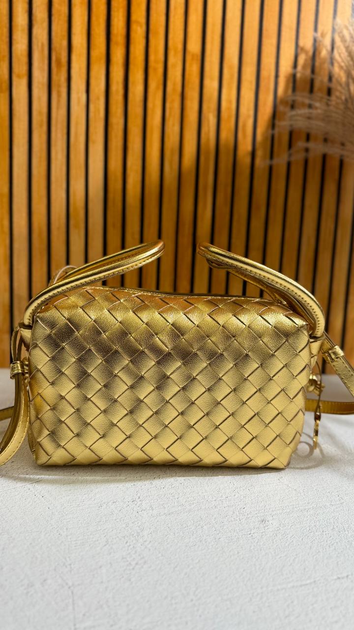Artisan Weave™ – The Art of Texture