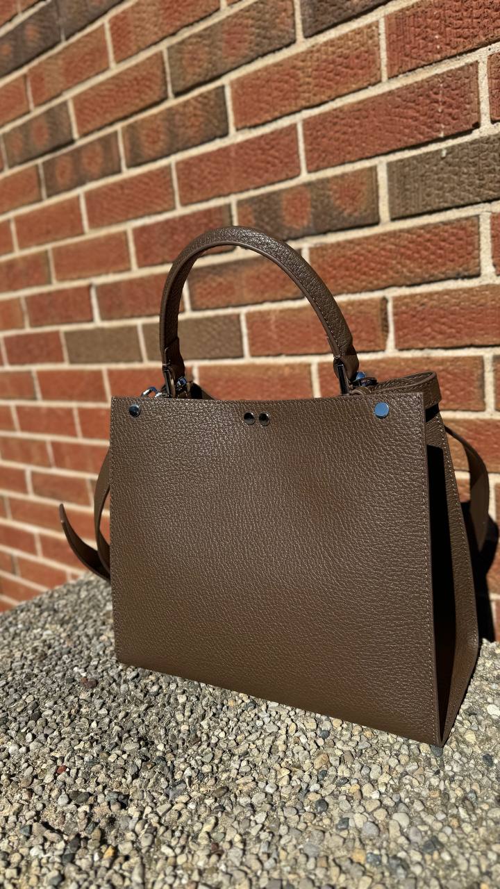 GRANDEUR Bag – Elegance and Functionality in Every Detail